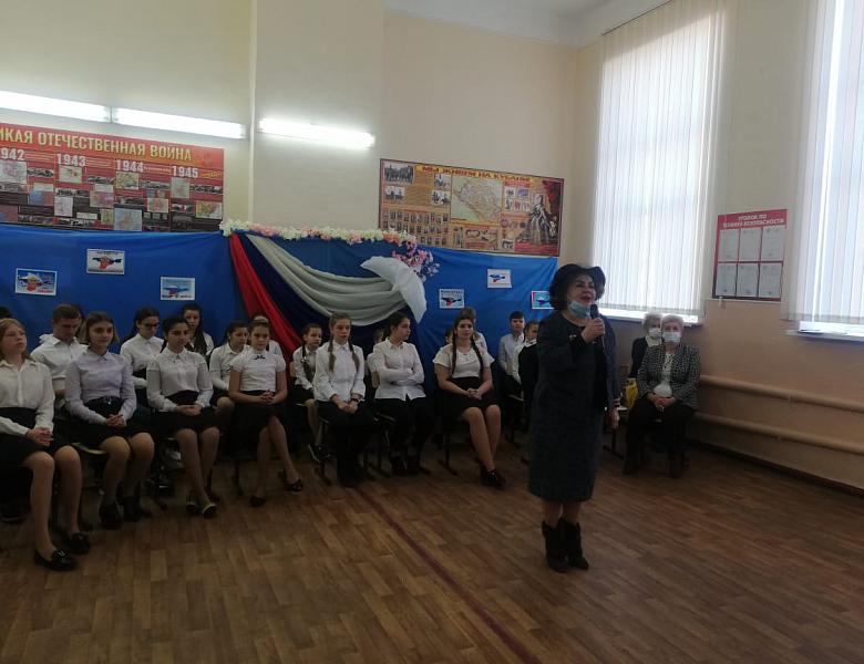 У четвёртой школы появилась школа-побратим в Крыму!